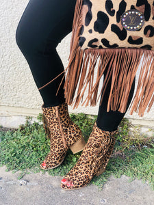 LEOPARD SIDE FRINGE ANKLE BOOTS