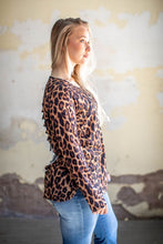 Load image into Gallery viewer, VINTAGE LEOPARD SHREDDED BACK TOP