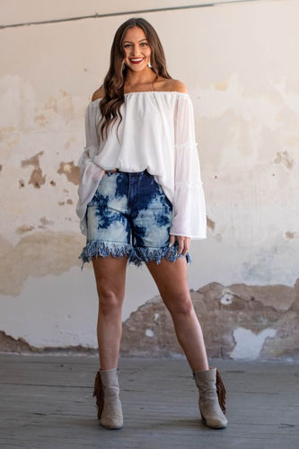 BLEACH WASHED HIGH RISE FRINGE SHORTS