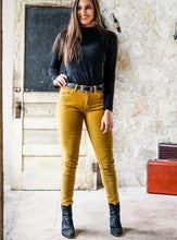 Load image into Gallery viewer, MID RISE SKINNY CORDUROY PANTS