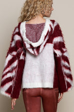 Load image into Gallery viewer, WHITE/BURGUNDY ZEBRA SWEATER
