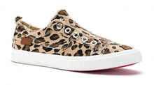 Load image into Gallery viewer, Leopard Slip on Sneaker