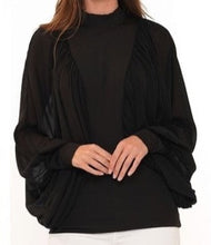 Load image into Gallery viewer, Bat Wing Sleeve Top