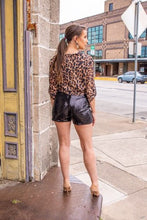 Load image into Gallery viewer, BLACK SEQUIN SHORTS WITH SIDE POCKETS