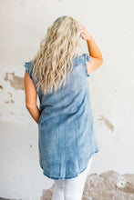 Load image into Gallery viewer, MID WASH DENIM BUTTON DOWN TUNIC