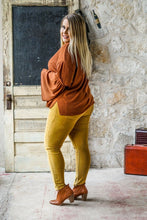 Load image into Gallery viewer, MID RISE SKINNY CORDUROY PANTS