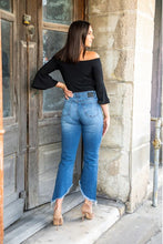 Load image into Gallery viewer, Mid-Wash High-Rise Frayed Relaxed Fit Denim Jeans
