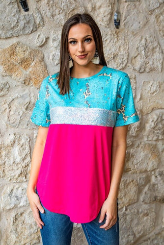 TURQUOISE LEOPARD COLOR BLOCKED T-SHIRT W/SEQUIN STRIPE
