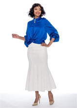 Load image into Gallery viewer, Three-Quarter Sleeve Front Twist Satin Top