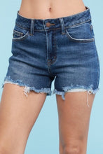 Load image into Gallery viewer, FRINGE CUT OFF DESTROY HEM SHORTS