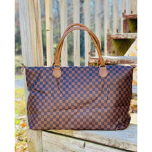 Load image into Gallery viewer, Checkered Weekender