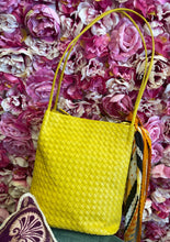 Load image into Gallery viewer, Basket Weave Designed Handbag