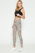 Load image into Gallery viewer, Ripped Leggings