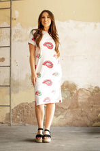 Load image into Gallery viewer, LIP PRINTED BASIC MIDI DRESS WITH SIDE SLITS