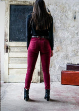 Load image into Gallery viewer, MID RISE SKINNY CORDUROY PANTS