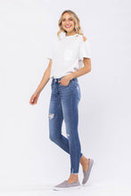 Load image into Gallery viewer, High Rise Destroy Hem Skinny Jeans