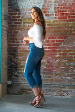 Load image into Gallery viewer, Mid-Wash Mid-Rise Distressed Boyfriend Jeans