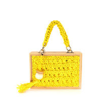 Load image into Gallery viewer, Straw and wood Bag with Chain