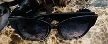 Load image into Gallery viewer, Sunny Beauties