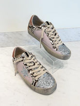 Load image into Gallery viewer, Lilac Paula Sneakers