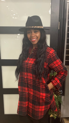 RED/BLACK PLAID BUTTON DOWN SHIRT WITH POCKETS