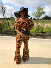 Load image into Gallery viewer, Leopard Off The Shoulder Jumpsuit